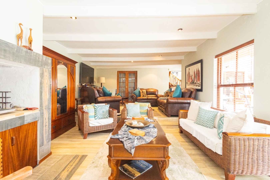 4 Bedroom Property for Sale in Panorama Western Cape